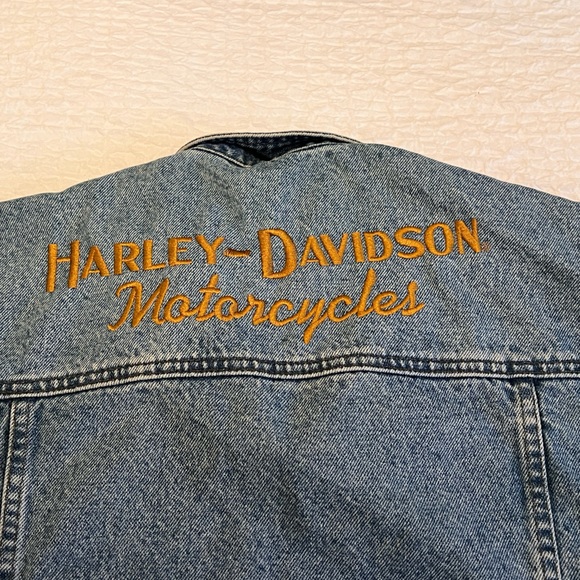 Harley Davidson Embroidered Denim Vest - Size XL - Picture 5 of 11